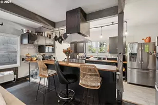 821 NW 16th Ave, Portland, OR 97209 - Photo 25