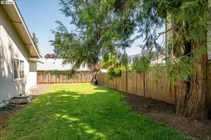 945 S 55th Pl, Springfield, OR 97478 - Photo 29