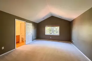 17615 SW Falling Leaf Ct, Beaverton, OR 97003 - Photo 3