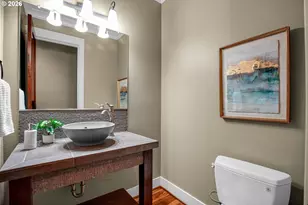 730 SW Menefee Ln, Portland, OR 97239 - Photo 17