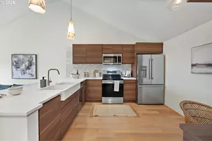 5250 S Landing Dr, Portland, OR 97239 - Photo 5