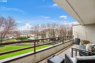 5250 S Landing Dr, Portland, OR 97239 - Photo 19