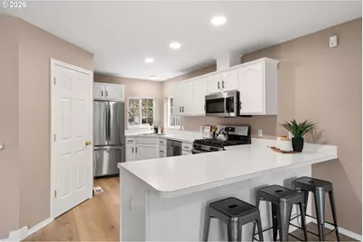 8910 N Edison St N, Portland, OR 97203 - Photo 13