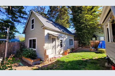 1445 W 11th Ave, Eugene, OR 97402 - Photo 11