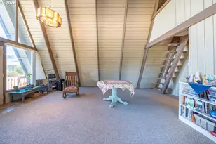 1556 NW 25th St, Lincoln City, OR 97367 - Photo 13