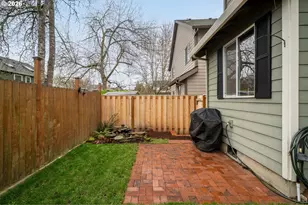 8330 SW Norfolk Ln, Portland, OR 97224 - Photo 5