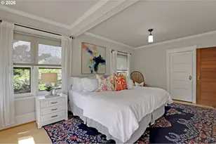 2406 NE Halsey St, Portland, OR 97232 - Photo 25