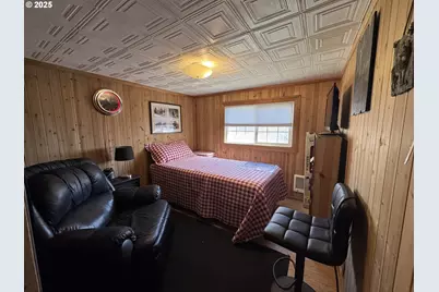 361 W Bridge St, Echo, OR 97826 - Photo 11