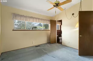 13601 NE Sacramento St, Portland, OR 97230 - Photo 11