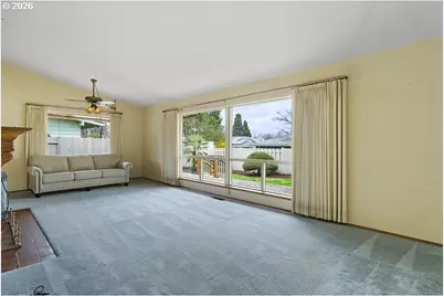 13601 NE Sacramento St, Portland, OR 97230 - Photo 3