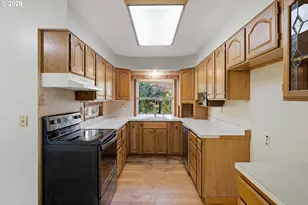 245 SW Linn Pl, Mill City, OR 97360 - Photo 13