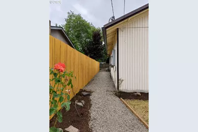 10316 SE Liebe St, Portland, OR 97266 - Photo 17