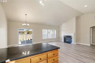 956 Kaylee Ave, Junction City, OR 97448 - Photo 21