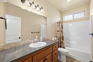 956 Kaylee Ave, Junction City, OR 97448 - Photo 33