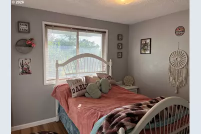 2045 19th St, Florence, OR 97439 - Photo 13