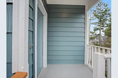 2220 SE Yamhill St, Portland, OR 97214 - Photo 3