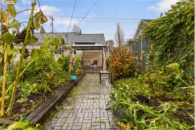 2045 Liberty St, Salem, OR 97301 - Photo 19