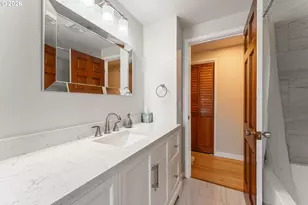 8925 SW Caroline Dr, Portland, OR 97225 - Photo 23