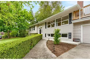 8925 SW Caroline Dr, Portland, OR 97225 - Photo 3