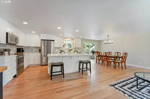 8925 SW Caroline Dr, Portland, OR 97225 - Photo 5
