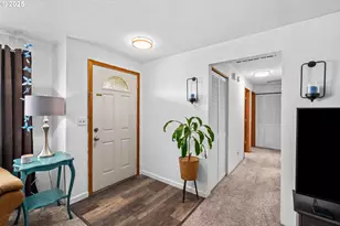 405 Corona Loop Rd, Roseburg, OR 97471 - Photo 11