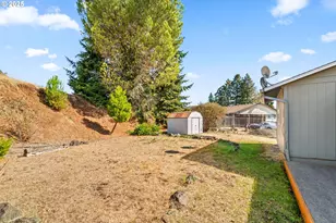 405 Corona Loop Rd, Roseburg, OR 97471 - Photo 21