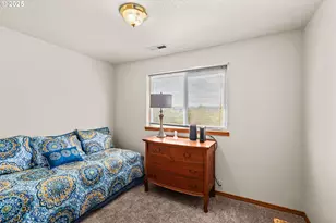 405 Corona Loop Rd, Roseburg, OR 97471 - Photo 13