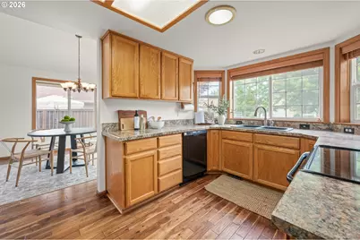 2381 Dale Ave, Eugene, OR 97408 - Photo 11