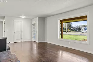 515 May St, Molalla, OR 97038 - Photo 9