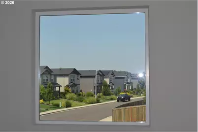 603 Pickering Ln, Woodburn, OR 97071 - Photo 17