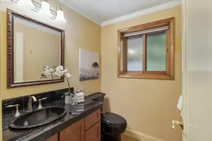 3919 SW Hillside Dr, Portland, OR 97221 - Photo 11