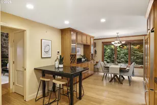 3919 SW Hillside Dr, Portland, OR 97221 - Photo 9