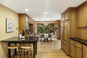 3919 SW Hillside Dr, Portland, OR 97221 - Photo 11