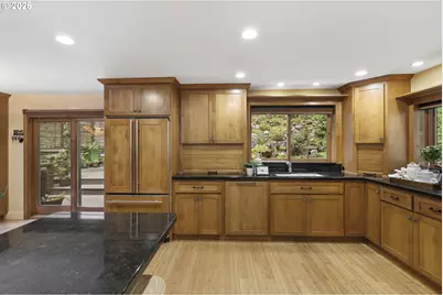 3919 SW Hillside Dr, Portland, OR 97221 - Photo 3