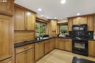 3919 SW Hillside Dr, Portland, OR 97221 - Photo 7