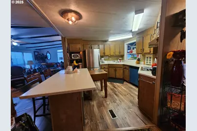 5422 Portland Rd NE #127, Salem, OR 97305 - Photo 23