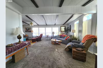 5422 Portland Rd NE #127, Salem, OR 97305 - Photo 13