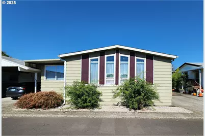 5422 Portland Rd NE #127, Salem, OR 97305 - Photo 3