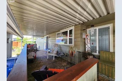 5422 Portland Rd NE #127, Salem, OR 97305 - Photo 11