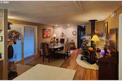 5422 Portland Rd NE #127, Salem, OR 97305 - Photo 25