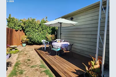 5422 Portland Rd NE #127, Salem, OR 97305 - Photo 7