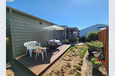 5422 Portland Rd NE #127, Salem, OR 97305 - Photo 9