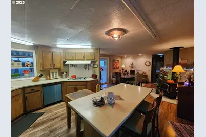 5422 Portland Rd NE #127, Salem, OR 97305 - Photo 19