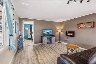 1214 Moore St, Brookings, OR 97415 - Photo 11