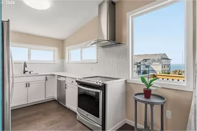 1214 Moore St, Brookings, OR 97415 - Photo 35