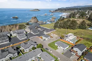 1214 Moore St, Brookings, OR 97415 - Photo 5