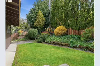 4148 SW 43rd Ave, Portland, OR 97221 - Photo 31