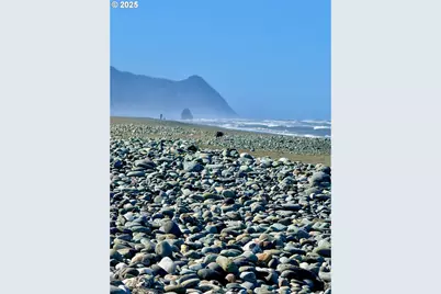 94050 Emerson Cir, Gold Beach, OR 97444 - Photo 37