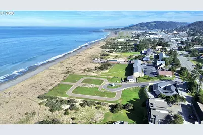 94050 Emerson Cir, Gold Beach, OR 97444 - Photo 3