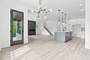 4620 SW Cullen Blvd, Portland, OR 97221 - Photo 11